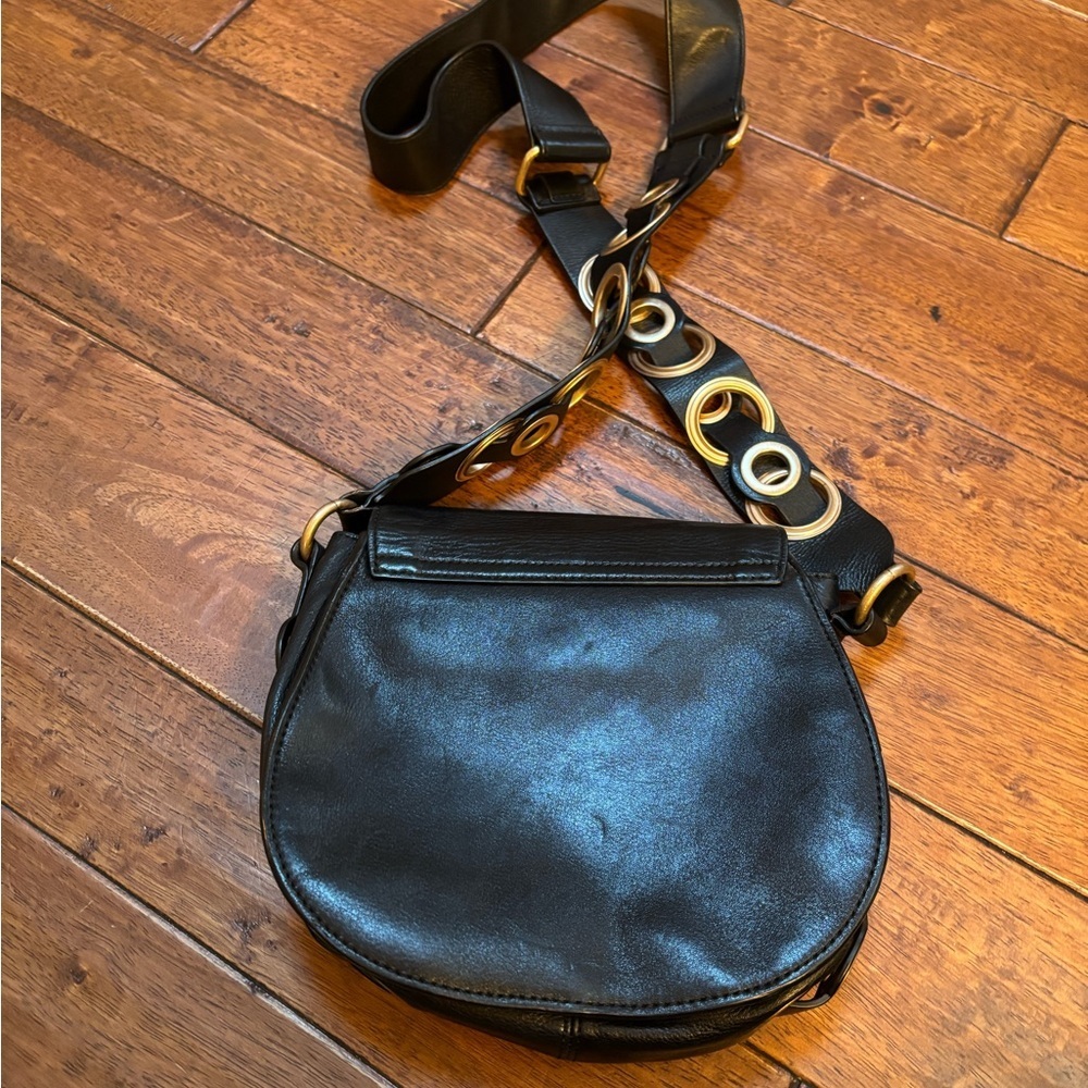 Gorgeous Foley & Corrina black leather crossbody purse - Picture 3 of 5